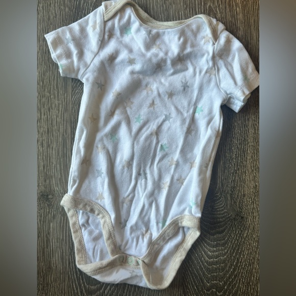 Mixture of baby short sleeve onesies— set of five! - Picture 8 of 12